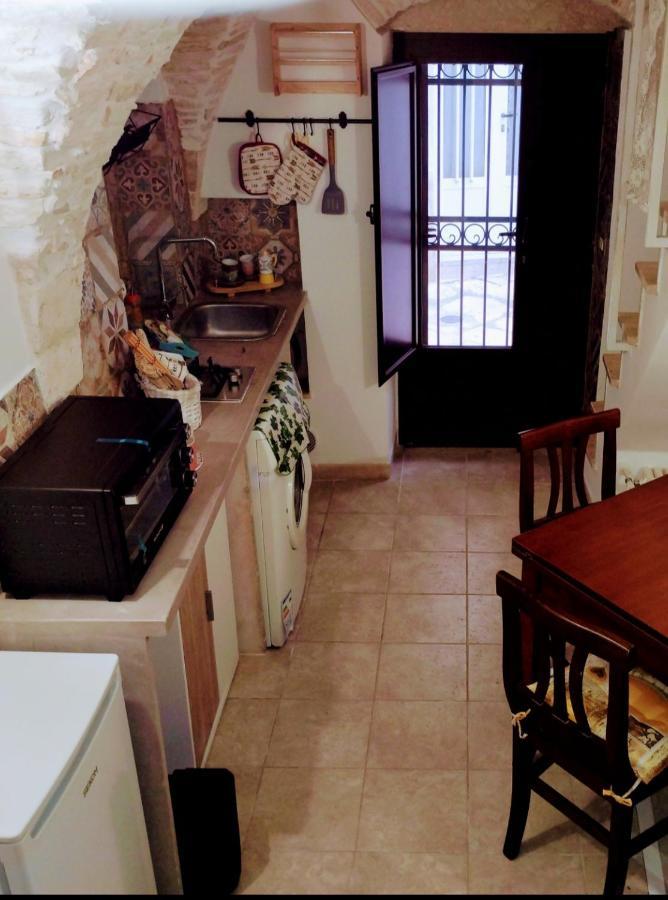 Al Bianco Nido White Stone Apt In Martina Franca Exterior foto